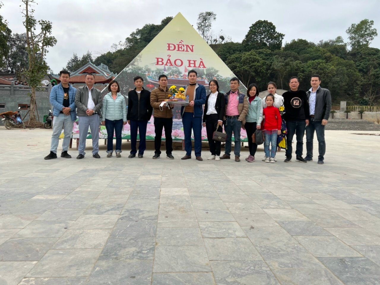 HỢP THÀNH DU XUÂN NGÀY TẾT- GẮN KẾT YÊU THƯƠNG